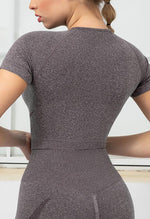 Seamless Folds Stretchy Slim Short Sleeve Top - Terry - Mayzia