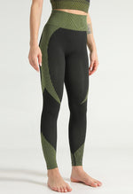 The Movement Legging - Mayzia